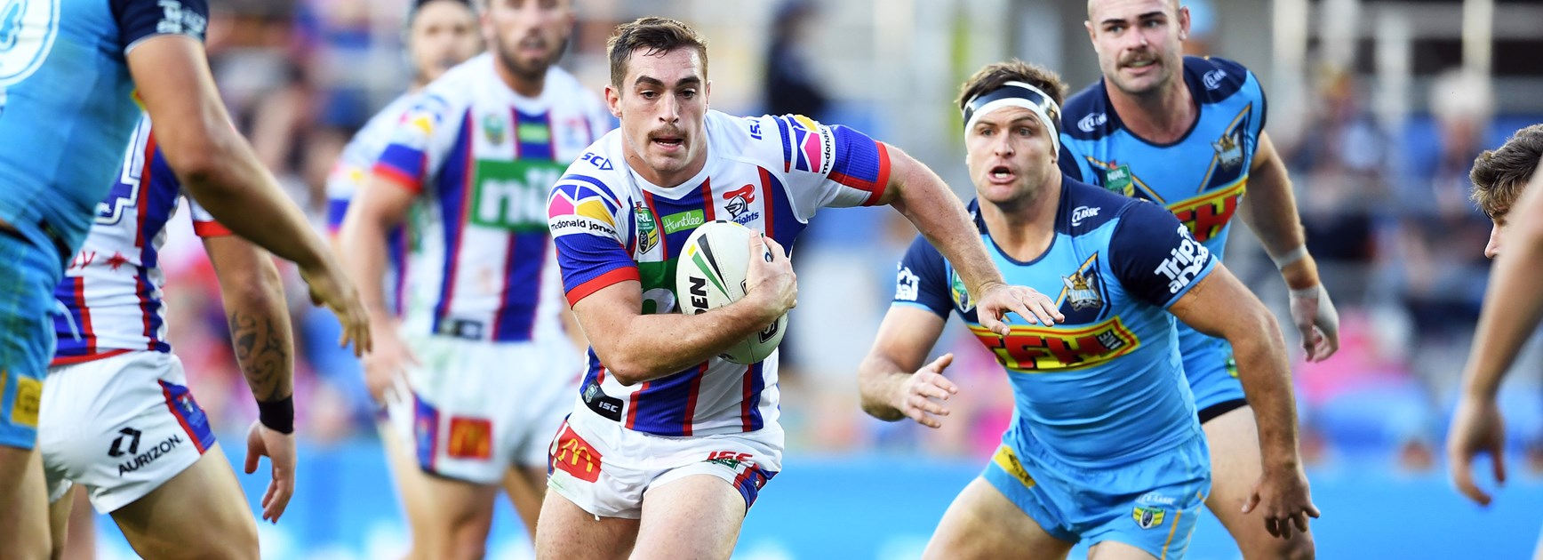 Knights edged out by desperate Titans