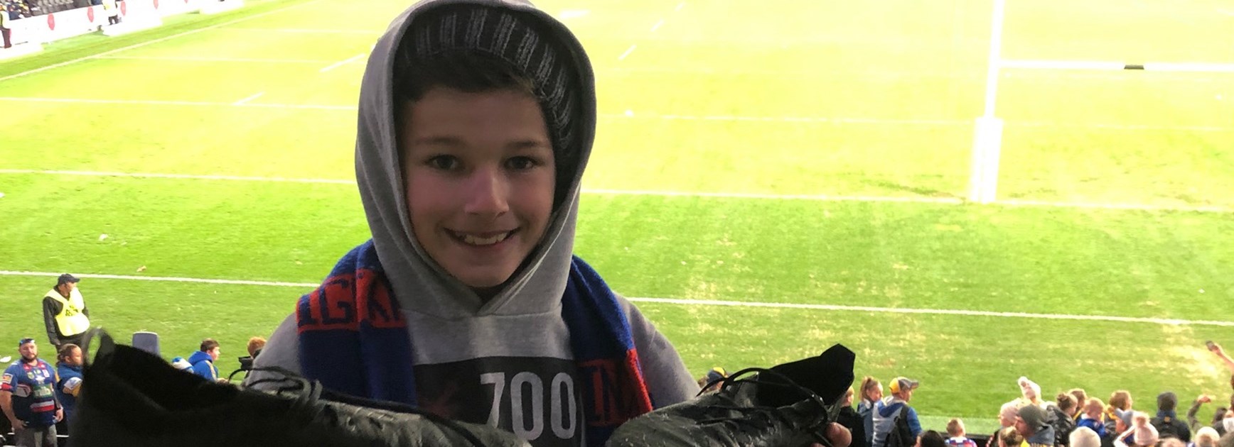 Mann's heart-warming gesture for young fan