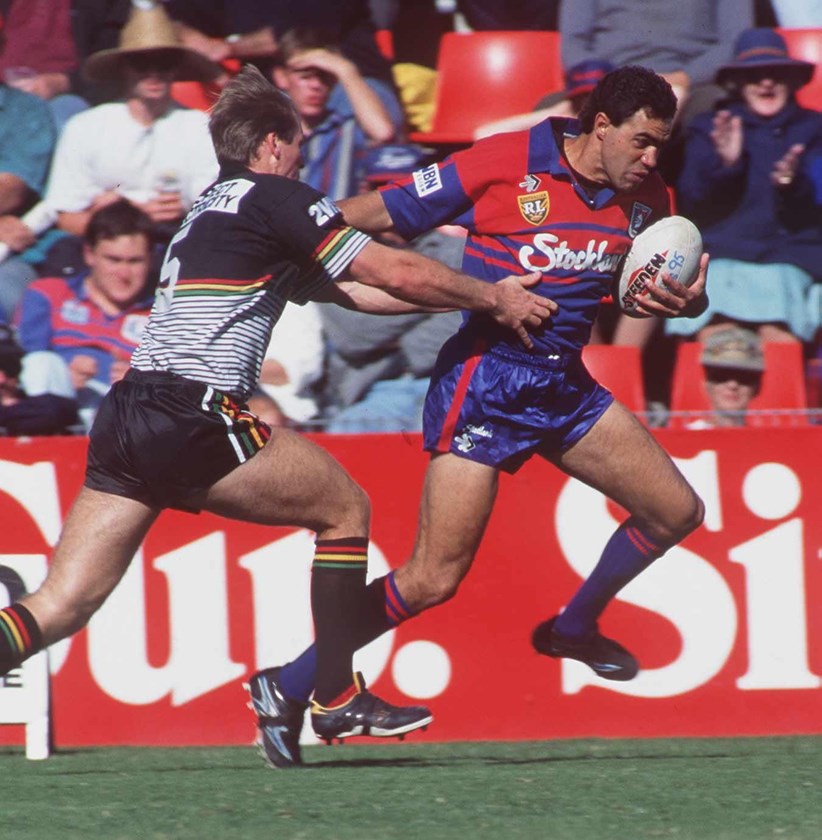 The flying Ash Gordon helped win the club's first piece of silverware, kicking the match-winning goal in the pre-season Nissan Sevens tournament.