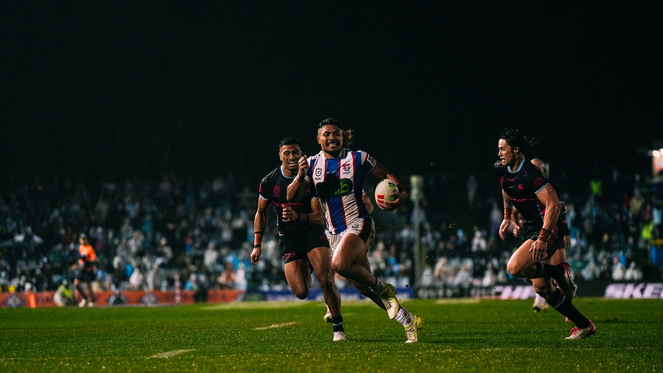 NRL.com Wrap | Knights pipped by Sharks in Friday night thriller