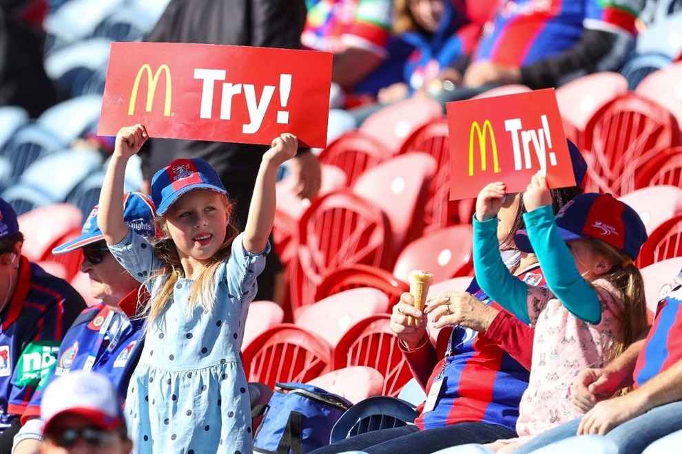 [
  "Competition - NRL Premiership Round. Round - Round 24. Teams - Newcastle Knights v Gold Coast Titans. Date - 20th of August 2016. Venue - Hunter Stadium, Broadmeadow, NSW. Photographer - Paul Barkley."
]